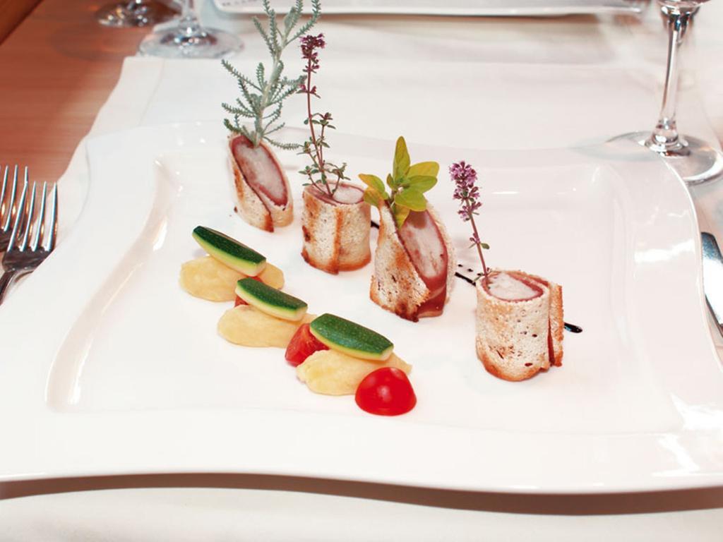 זאמנאון Hotel Des Alpes מראה חיצוני תמונה
