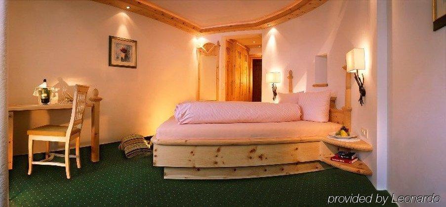 זאמנאון Hotel Des Alpes מראה חיצוני תמונה