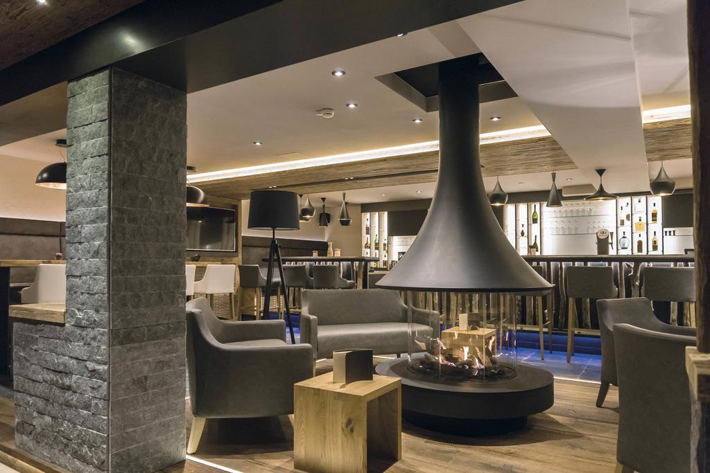 זאמנאון Hotel Des Alpes מראה חיצוני תמונה