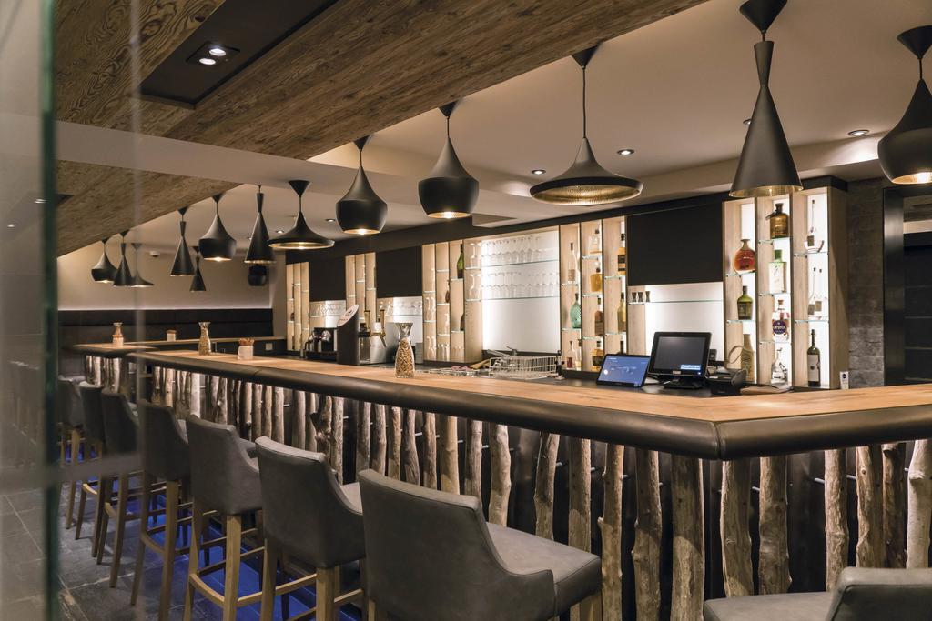 זאמנאון Hotel Des Alpes מראה חיצוני תמונה