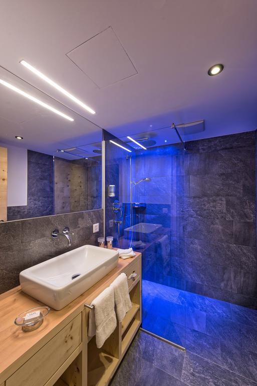 זאמנאון Hotel Des Alpes מראה חיצוני תמונה