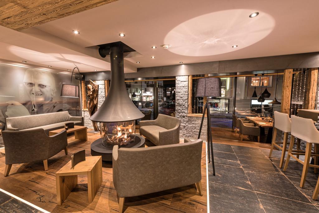 זאמנאון Hotel Des Alpes מראה חיצוני תמונה